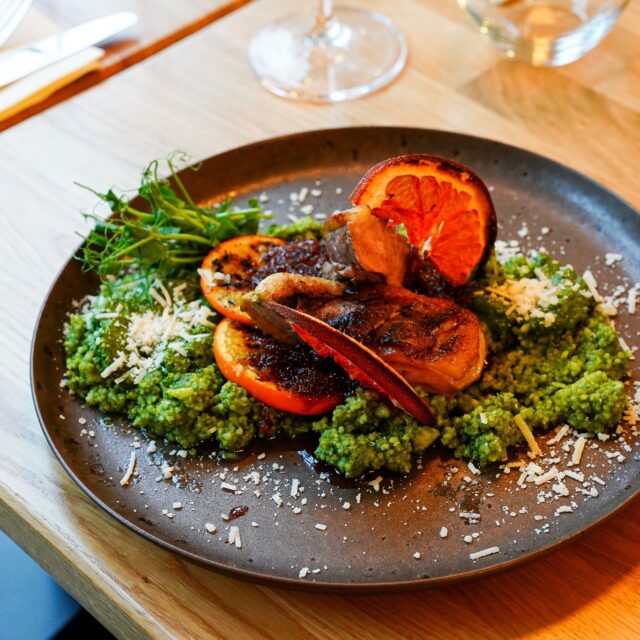 W niekłótni wierzymy, że jedzenie to więcej niż posiłek - to doświadczenie! ✨
Restaurant Week to idealna okazja, by odkryć naszą filozofię kulinarną w 3 daniach już od 69.99 zł. Pozwól nam zaskoczyć Cię połączeniami smaków, których nie znajdziesz nigdzie indziej w mieście!

Rezerwacje: restaurantclub.pl

#niekłótnia #KulinarnaHarmonia #RestaurantWeek2025